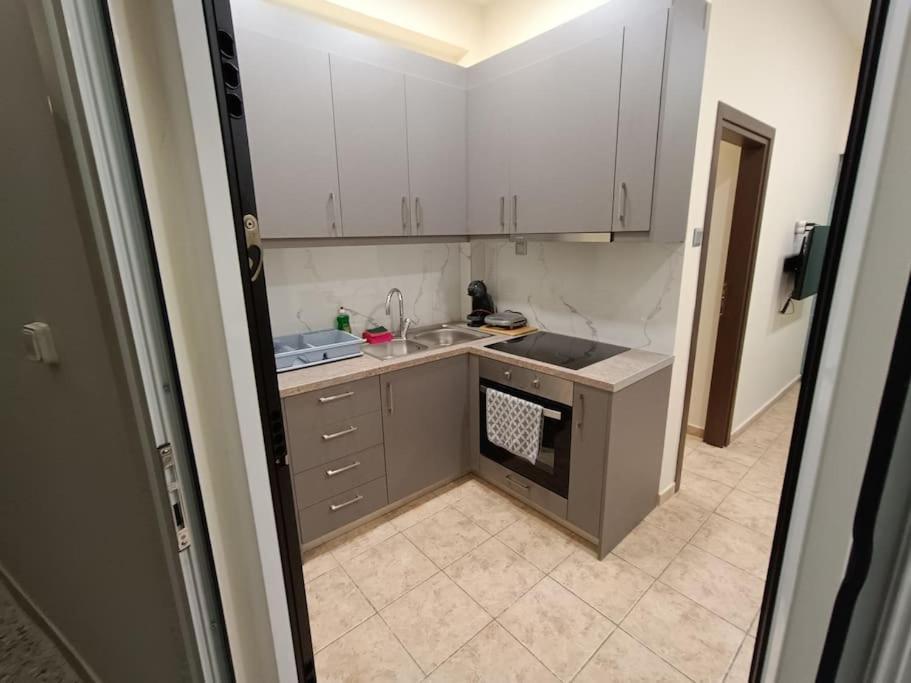 פיראוס Athens Sky Suites 1 מראה חיצוני תמונה