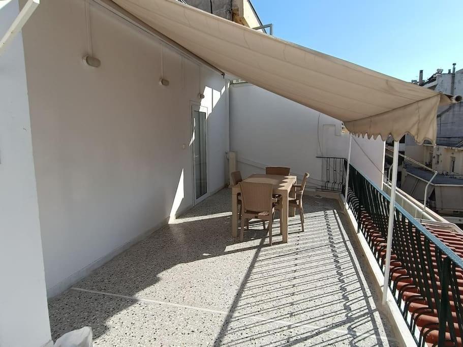 פיראוס Athens Sky Suites 1 מראה חיצוני תמונה